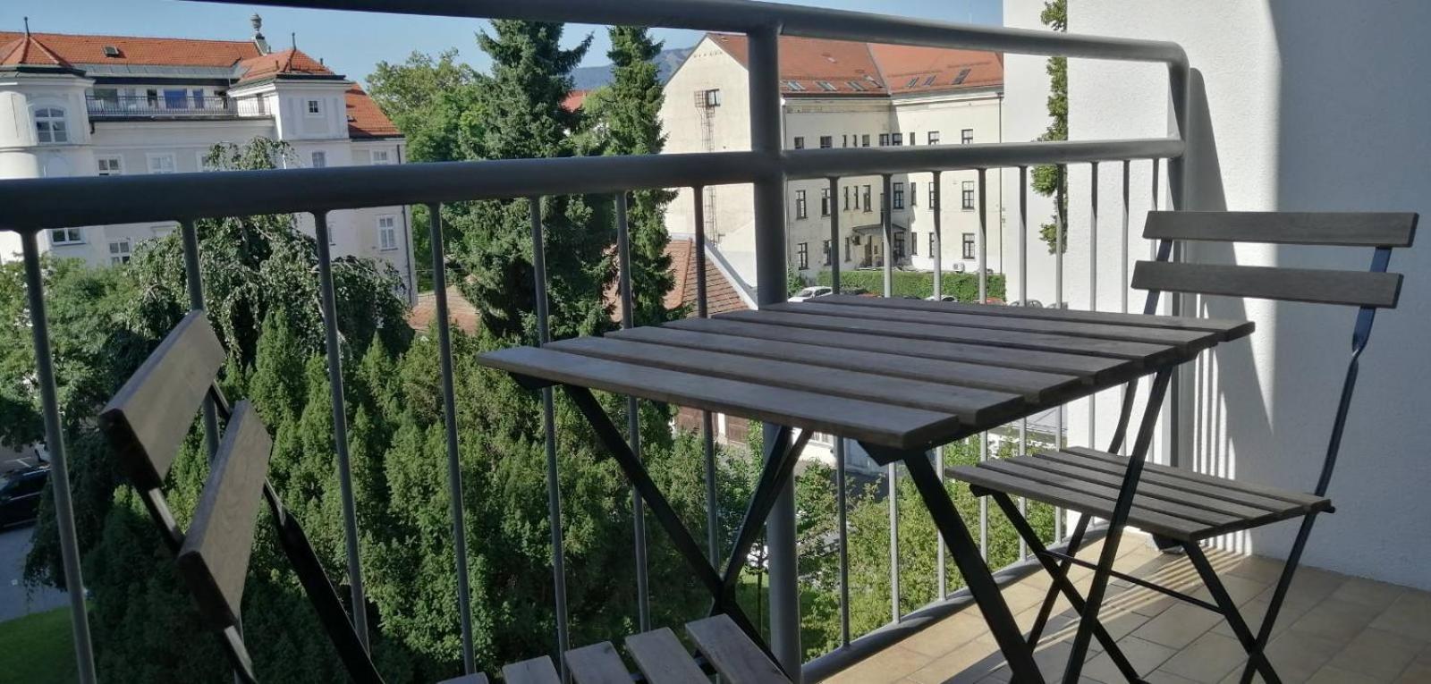City Center Park View Appartment Maribor Bagian luar foto